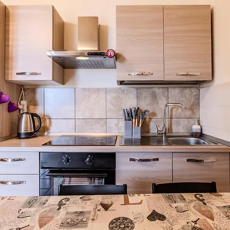 Apartament Castagno 2 On The Wayfarer's Path With Ac And Wifi