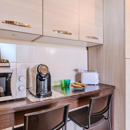 Castagno 2 On The Wayfarer's Path With Ac And Wifi Apartament