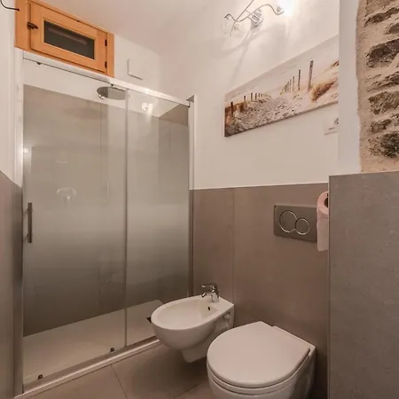 Apartament Castagno 2 On The Wayfarer's Path With Ac And Wifi *