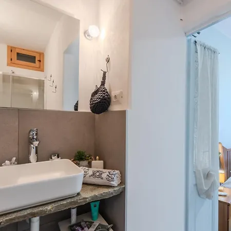 Apartament Castagno 2 On The Wayfarer's Path With Ac And Wifi *